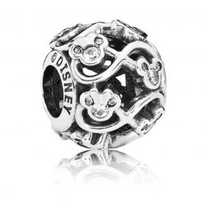 NWOT Disney, Minnie & Mickey Infinity Charm Sterling Silver 925